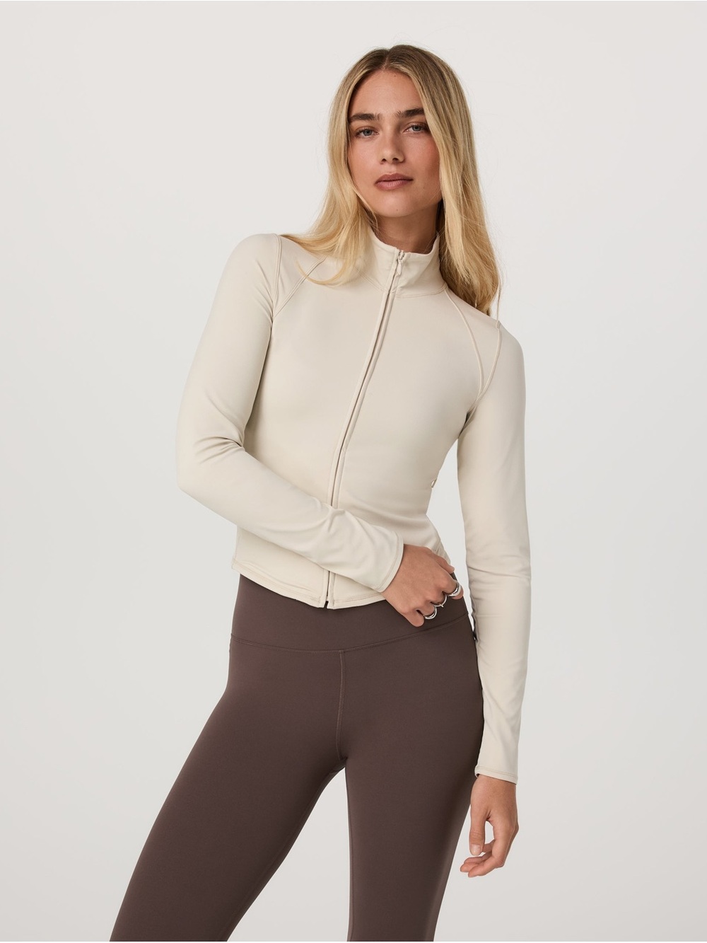 Vuori all the feels cream full zip mock neck medium